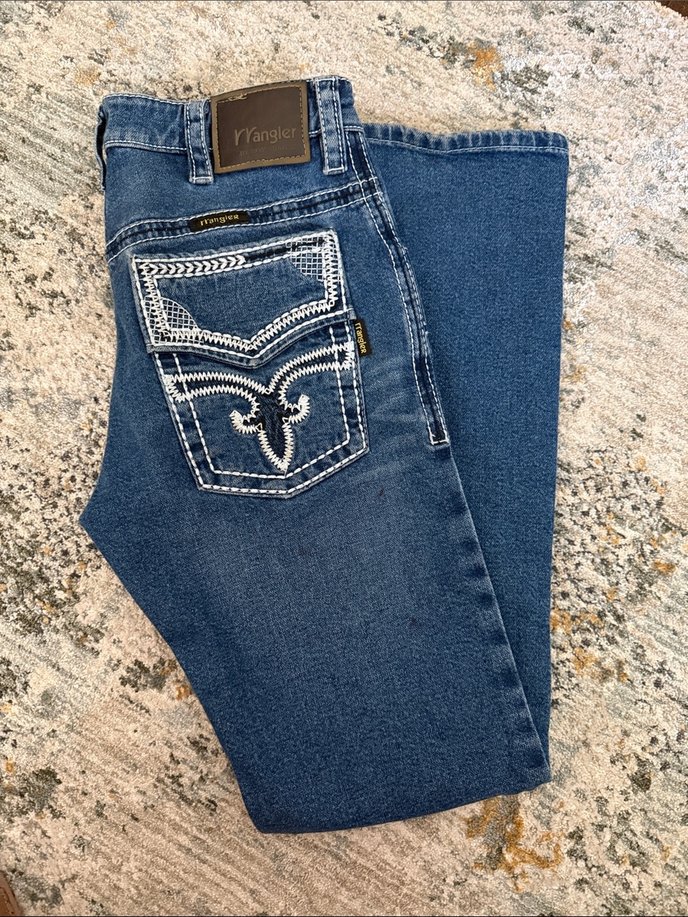 Wrangler Men’s Slim Straight Jeans in Blue with White Pocket Stitching